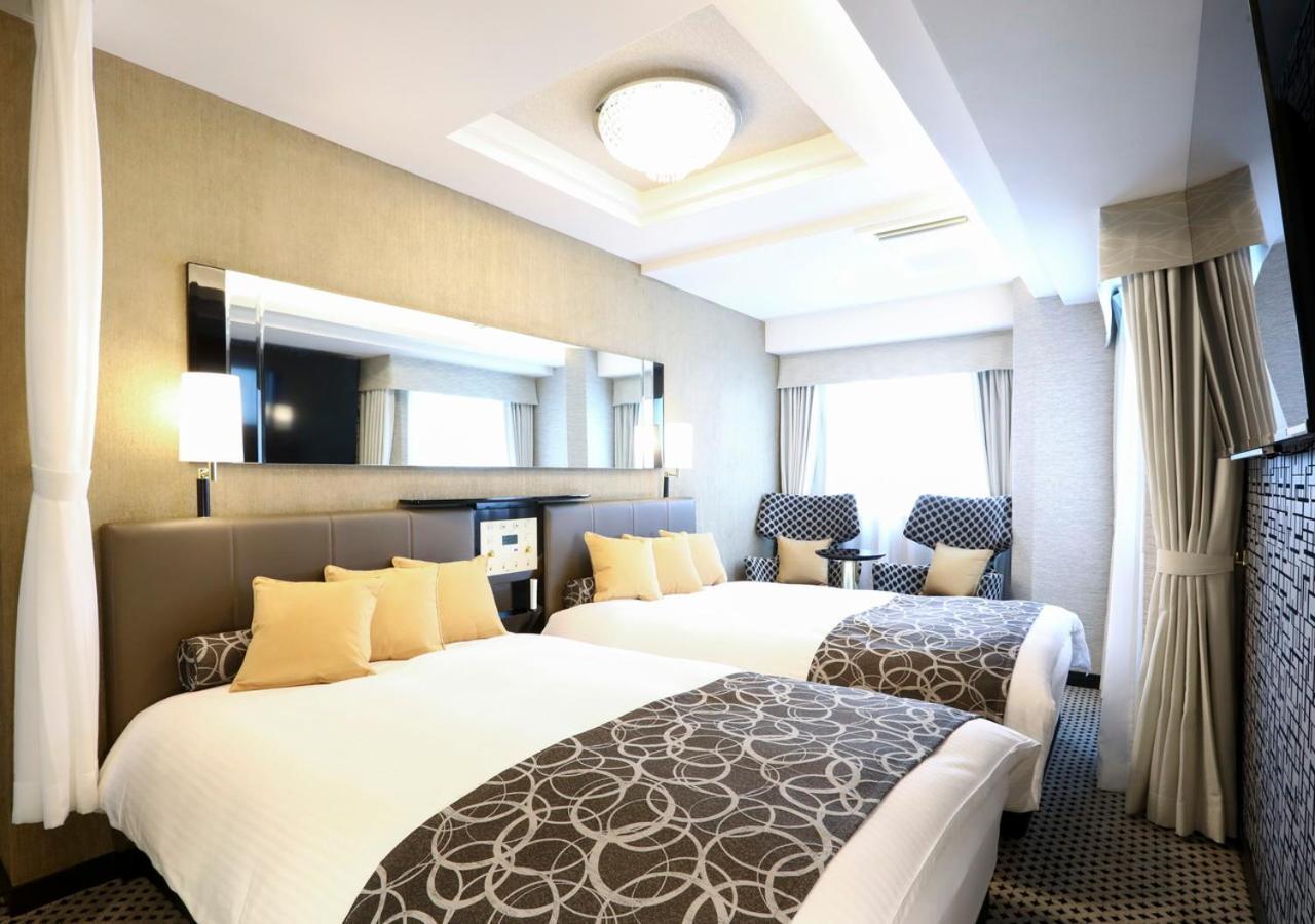 Apa Hotel Higashi Shinjuku Kabukicho Tower Tokio Exterior foto
